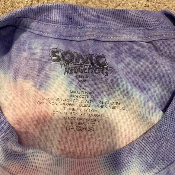 Shirt - Picture 2 of 2